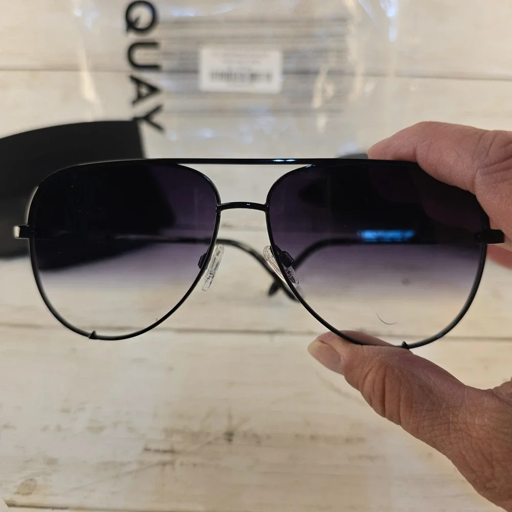 NEW Quay Australia High Key Mini Sunglasses BLK‎ Fade Aviator QC-000268-BLK/FADE
